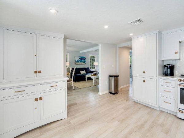 Captiva Vacation Home Sleeps 8 Guests Separate Suite