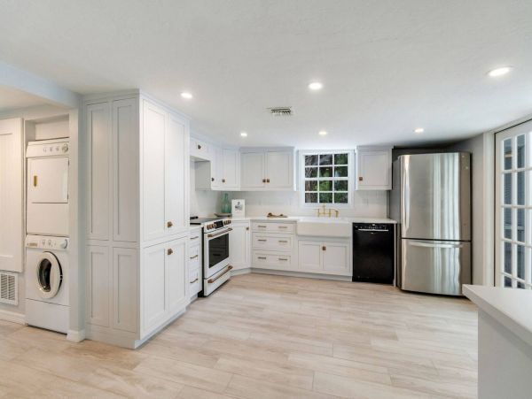 Captiva Vacation Home Sleeps 8 Guests Separate Suite