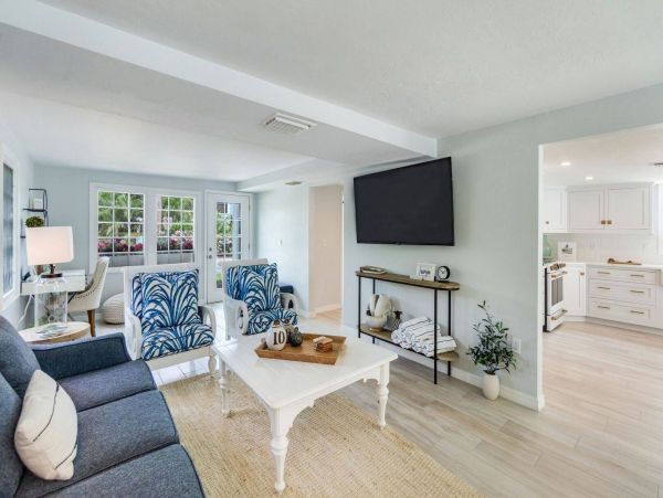 Captiva Vacation Home Sleeps 8 Guests Separate Suite