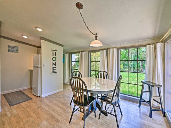 One Bedroom Bradenton Vacation Cottage Sleeps 4 Guests