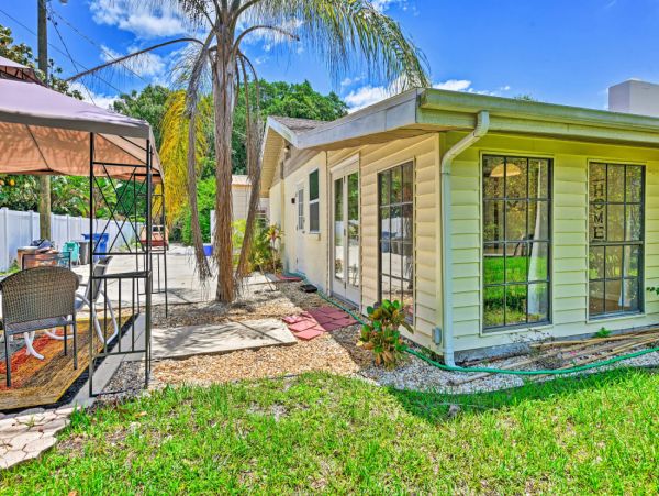 One Bedroom Bradenton Vacation Cottage Sleeps 4 Guests