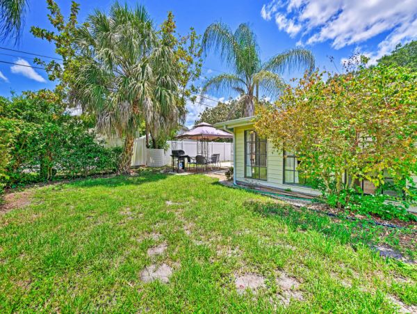 One Bedroom Bradenton Vacation Cottage Sleeps 4 Guests