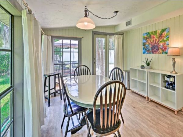 One Bedroom Bradenton Vacation Cottage Sleeps 4 Guests