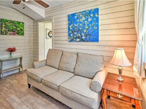 One Bedroom Bradenton Vacation Cottage Sleeps 4 Guests