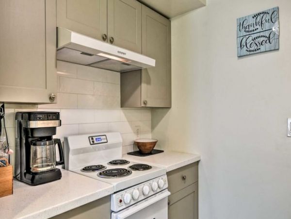One Bedroom Bradenton Vacation Cottage Sleeps 4 Guests