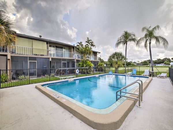 Two Bedroom Sarasota Vacation Condo Sleeps 4 Guests