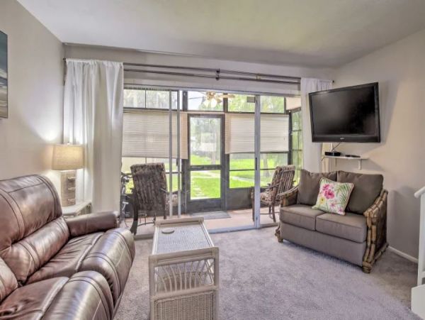 Two Bedroom Sarasota Vacation Condo Sleeps 4 Guests