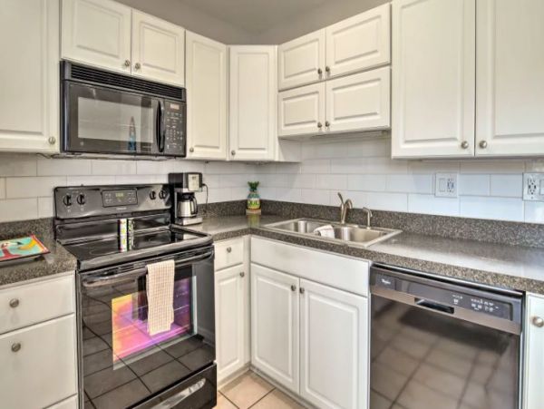 Two Bedroom Sarasota Vacation Condo Sleeps 4 Guests