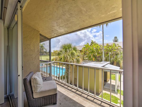 Sarasota Vacation Condo With 2 Bedrooms Sleeps Four Guests