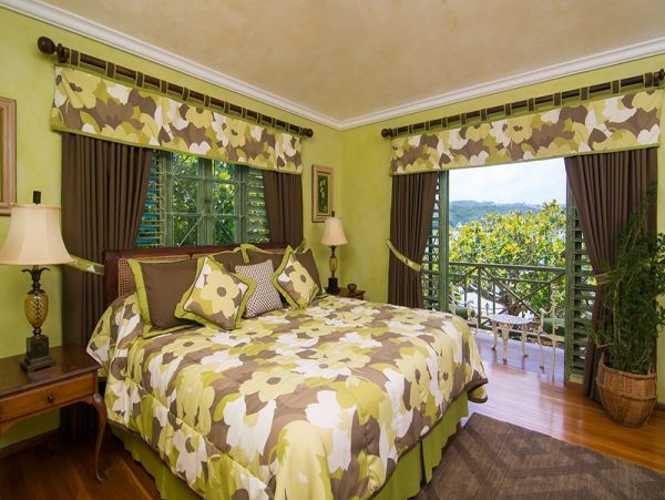 Jamaica Home 960122