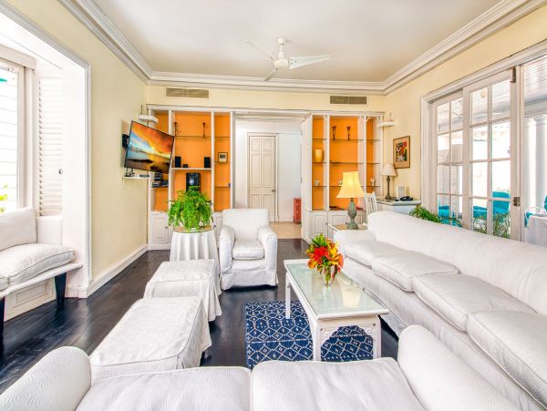 Your Dream Getaway in Montego Bay Sleeps Fourteen Guests