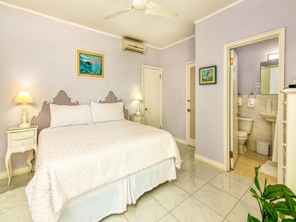 Your Dream Getaway in Montego Bay Sleeps Fourteen Guests