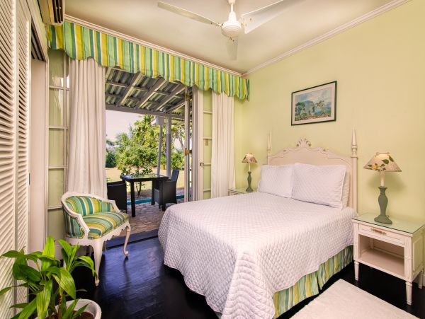 Your Dream Getaway in Montego Bay Sleeps Fourteen Guests