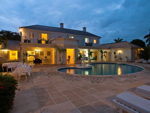 Your Dream Getaway in Montego Bay Sleeps Fourteen Guests