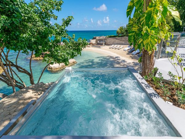Jamaica Home 960141