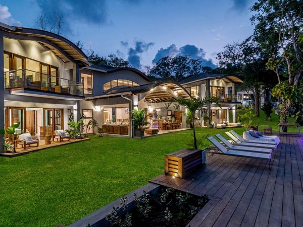 Jamaica Home 960141