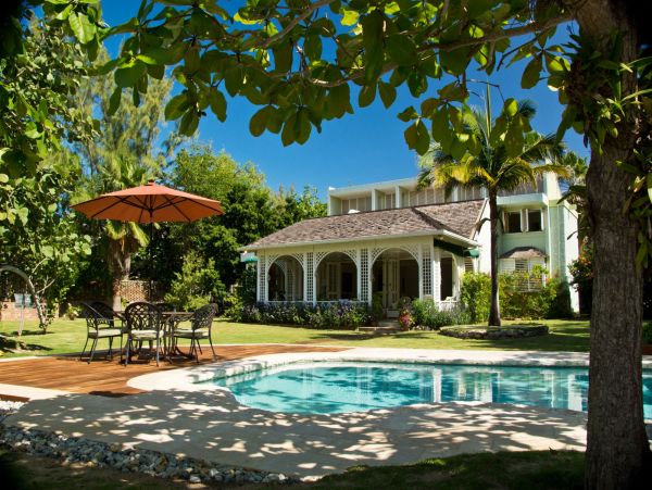 Jamaica Home 960146