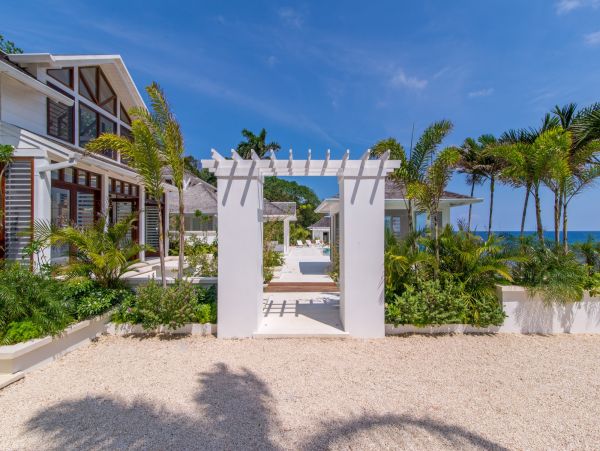 Jamaica Home 960149