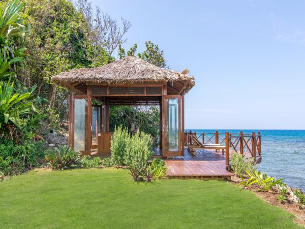 Jamaica Home 960149