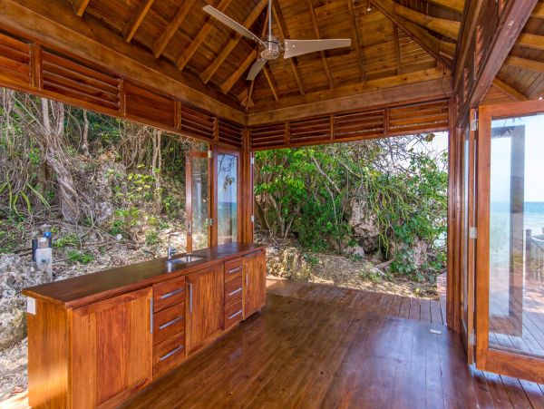 Jamaica Home 960149
