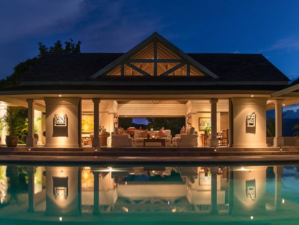Jamaica Home 960152