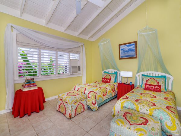 Jamaica Home 960157