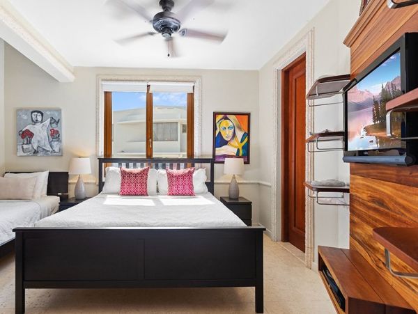 Luxurious Ocean View 10 Bedroom Home Private Pool & Spa