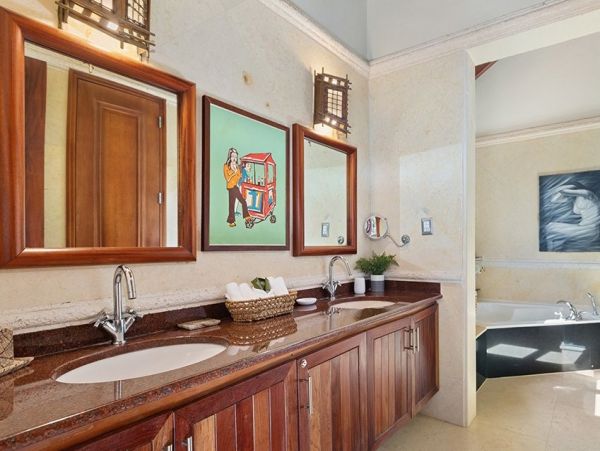 Luxurious Ocean View 10 Bedroom Home Private Pool & Spa