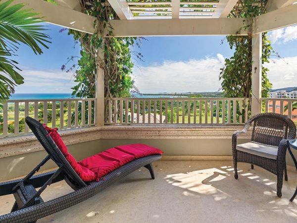 Luxurious Ocean View 10 Bedroom Home Private Pool & Spa