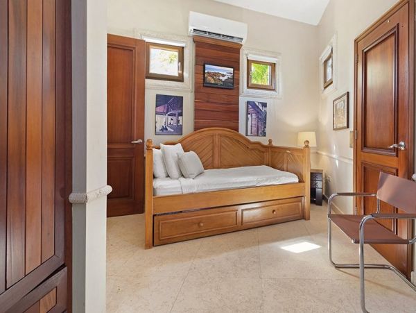 Luxurious Ocean View 10 Bedroom Home Private Pool & Spa