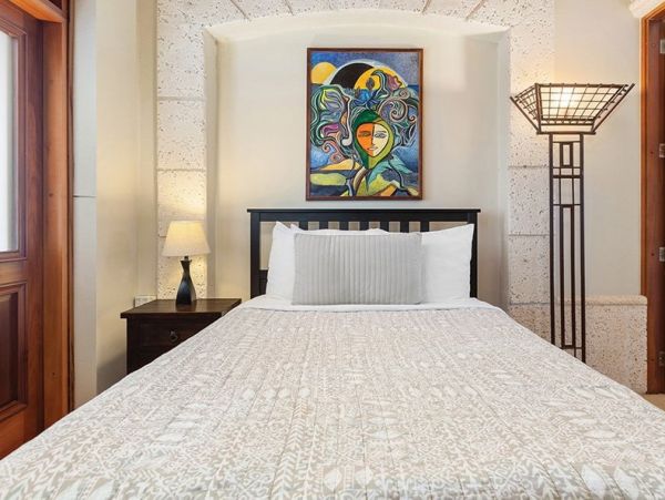 Luxurious Ocean View 10 Bedroom Home Private Pool & Spa