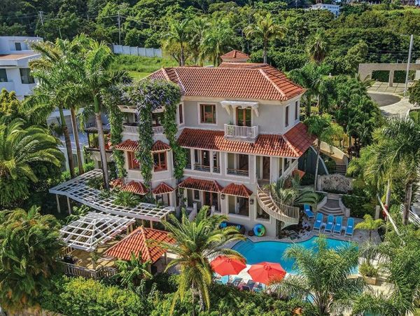 Luxurious Ocean View 10 Bedroom Home Private Pool & Spa