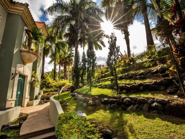 Luxurious Ocean View 10 Bedroom Home Private Pool & Spa