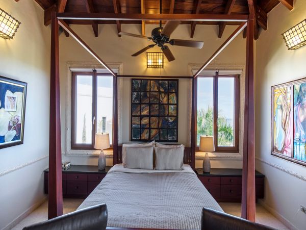Luxurious Ocean View 10 Bedroom Home Private Pool & Spa
