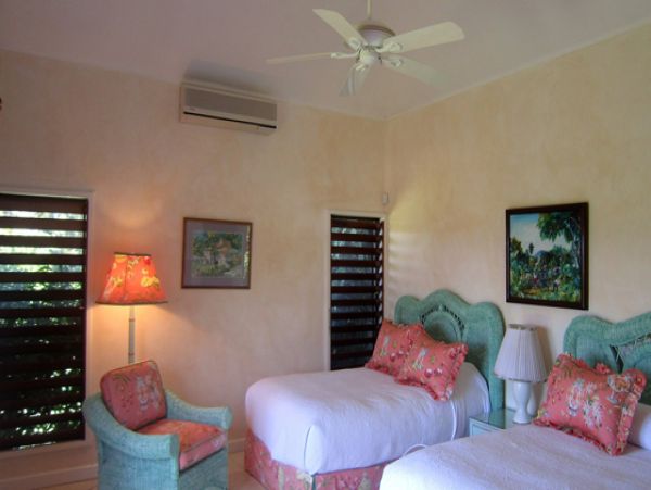 Jamaica Home 960174