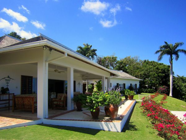 Jamaica Home 960174