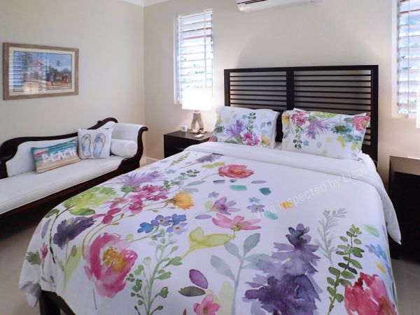 Jamaica Home 960292
