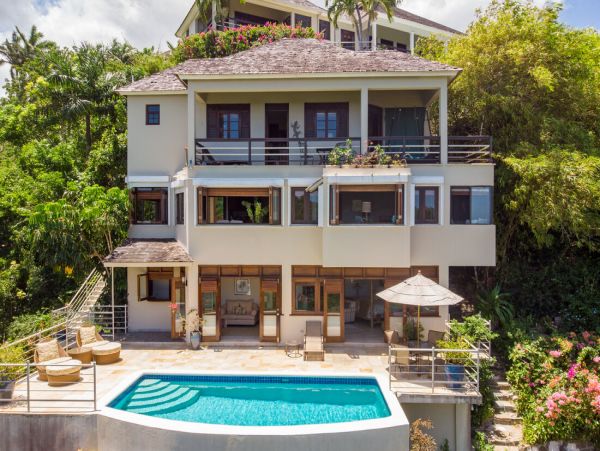 Jamaica Home 960299