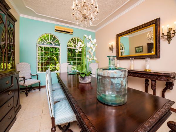 Jamaica Home 960322