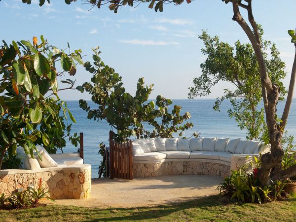 Jamaica Home 960328