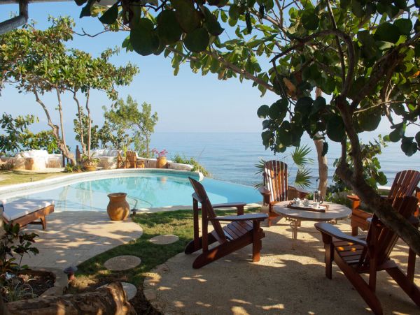 Jamaica Home 960328