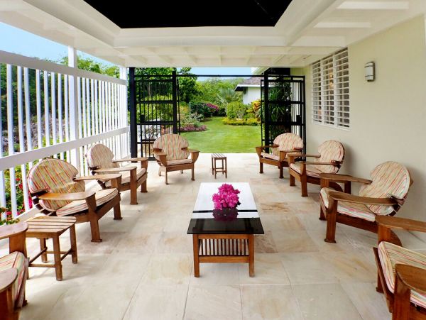 Jamaica Home 960332