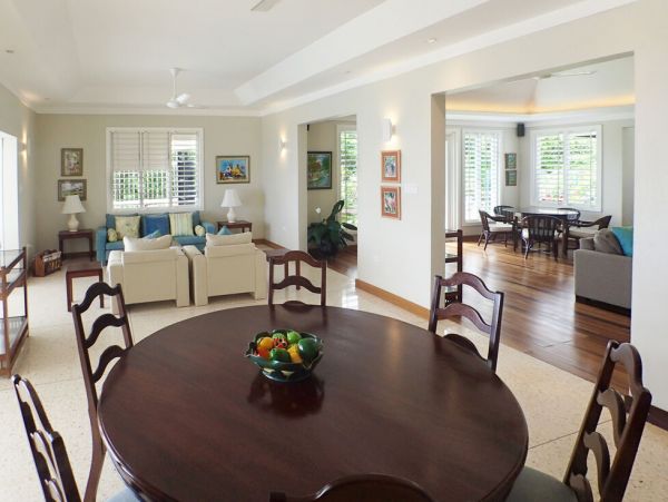 Jamaica Home 960332