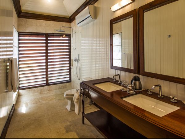 Jamaica Home 960334