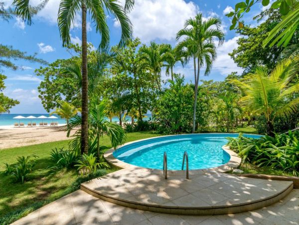 Jamaica Home 960344