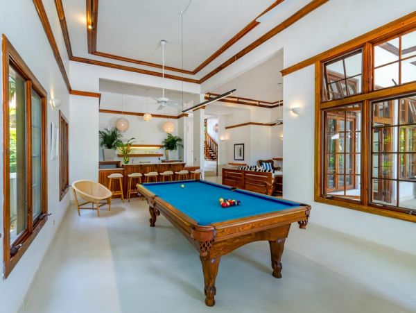 Jamaica Home 960344