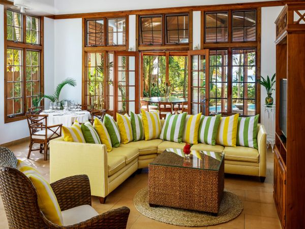 Jamaica Home 960351