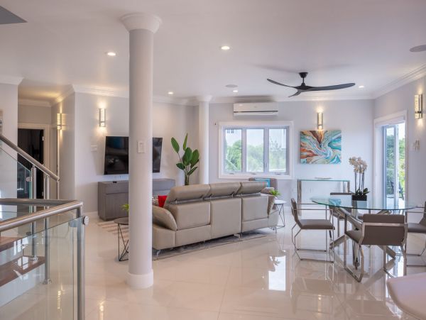 Jamaica Home 960352