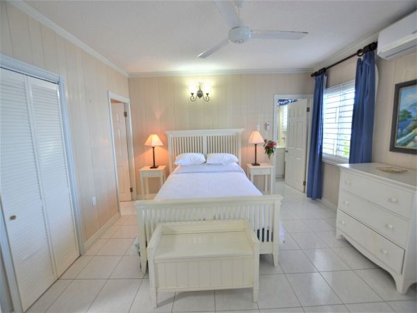 Jamaica Home 960355
