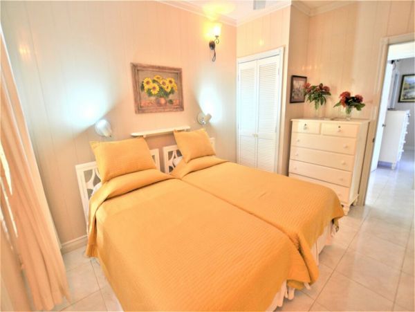 Jamaica Home 960355